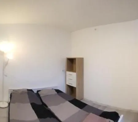 Kali Medence Kapuja 3 Apartment Zanka