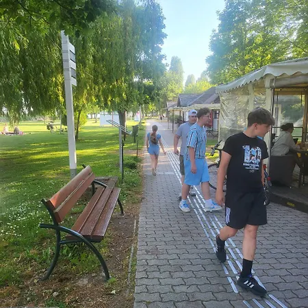 Kali Medence Kapuja 3 Apartamento Zánka