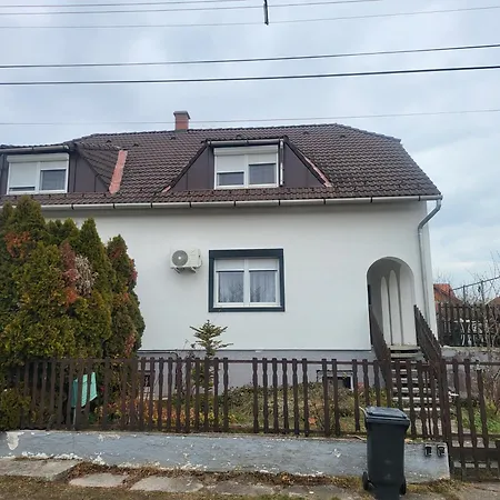Apartamento Kali Medence Kapuja 3 Zánka
